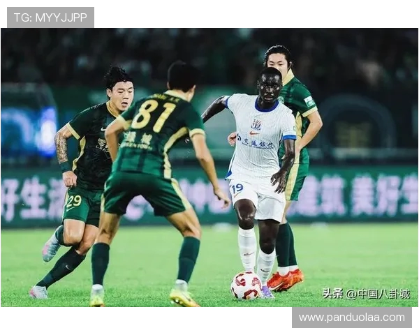 凉夜双神压阵，对手失马莱莱，申花 2-2 憾平留争冠隐患